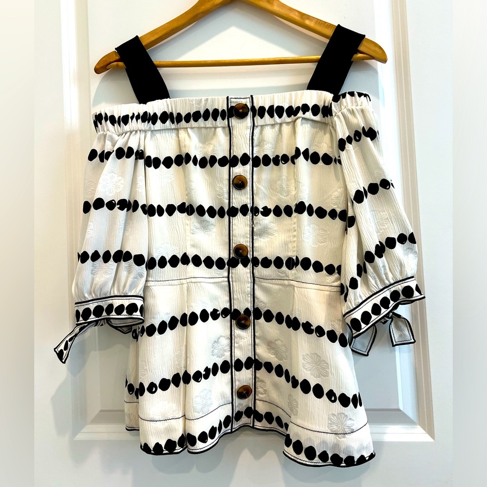 Beautiful blouse!
